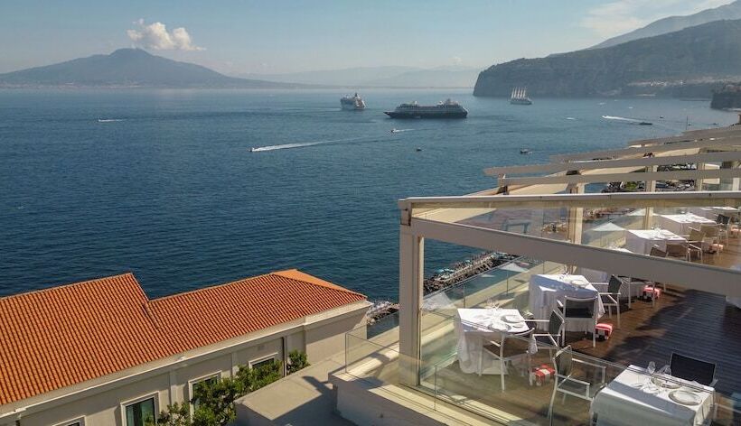 ホテル Continental