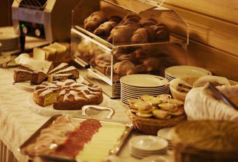 ホテル Costabella