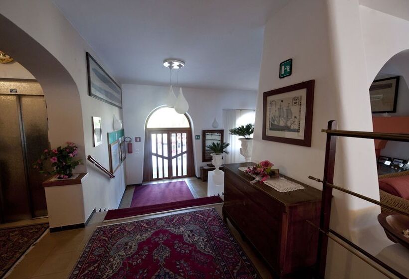 فندق Degli Aranci