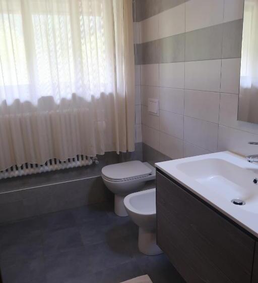 בית מלון כפרי Garni Del Lago