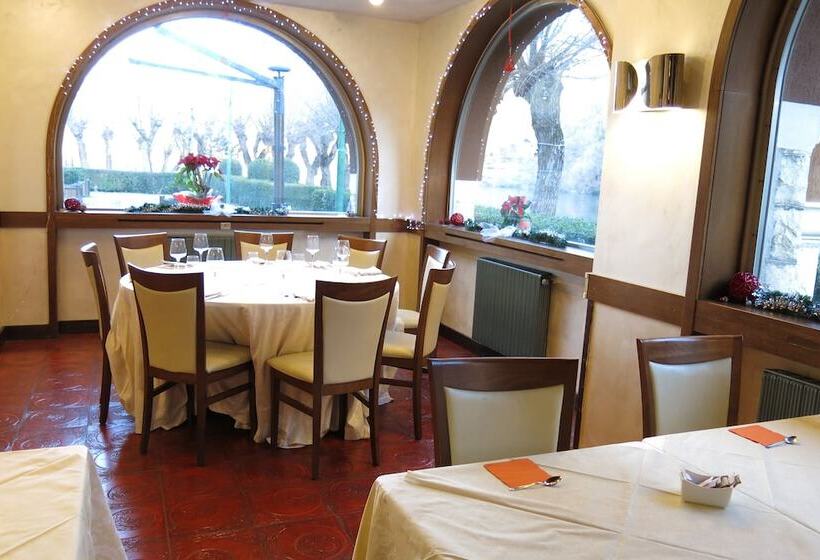 בית מלון כפרי Garni Del Lago