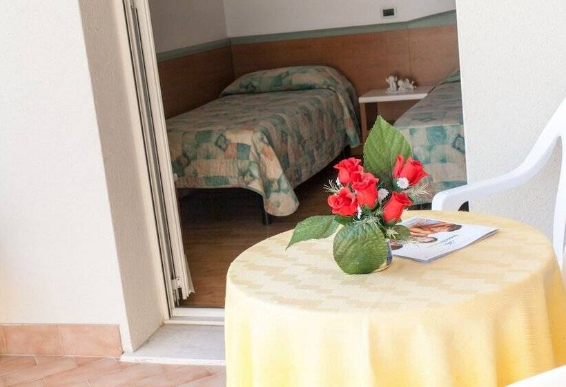 Отель Diplomatic