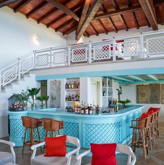 هتل Due Lune Puntaldia Resort & Golf