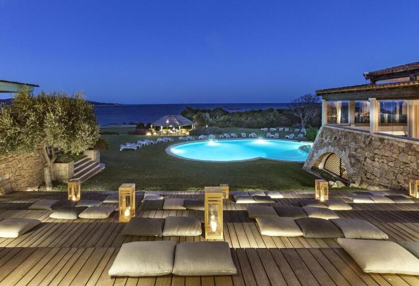 هتل Due Lune Puntaldia Resort & Golf