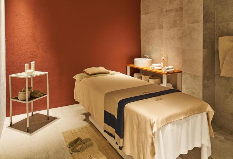 هتل Due Lune Puntaldia Resort & Golf