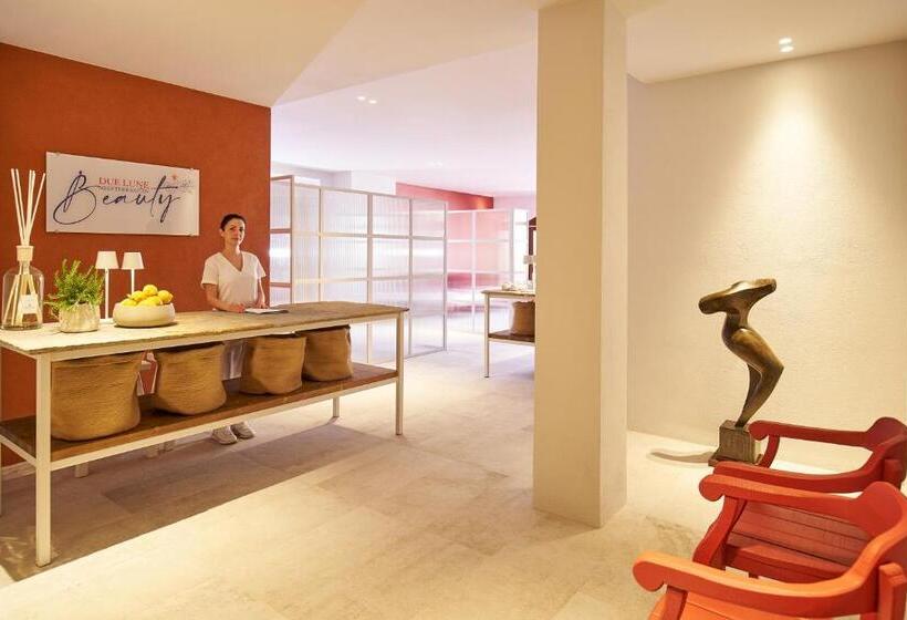 هتل Due Lune Puntaldia Resort & Golf