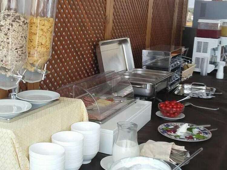 호텔 Eden Beach Club