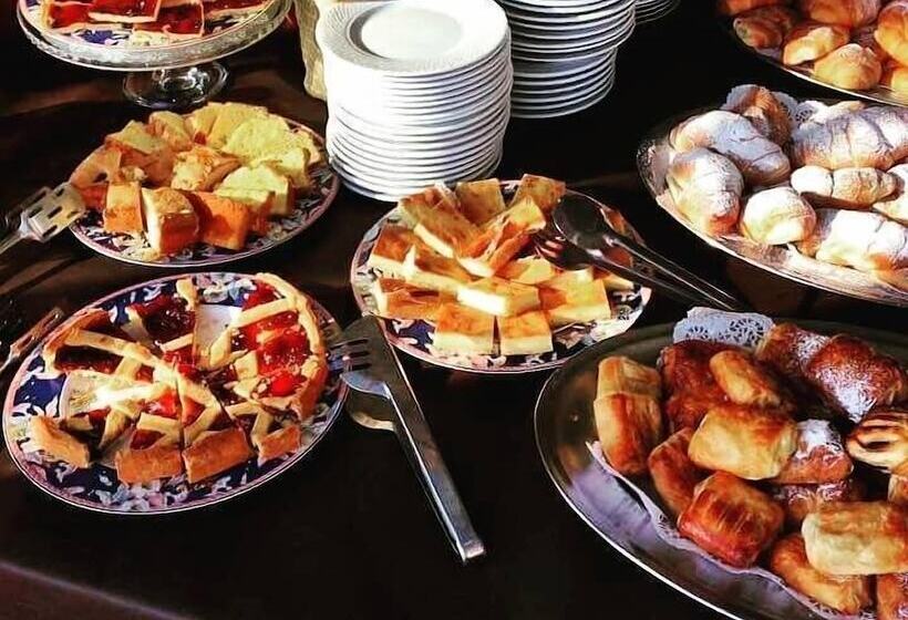 בית מלון כפרי Eden Beach Club