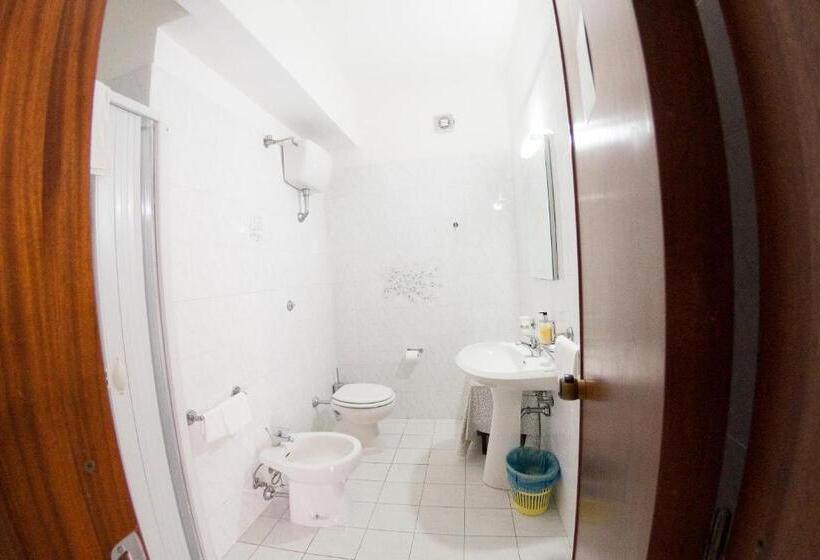 בית מלון כפרי Eden