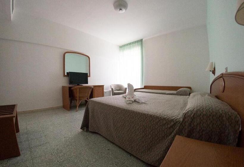 בית מלון כפרי Eden