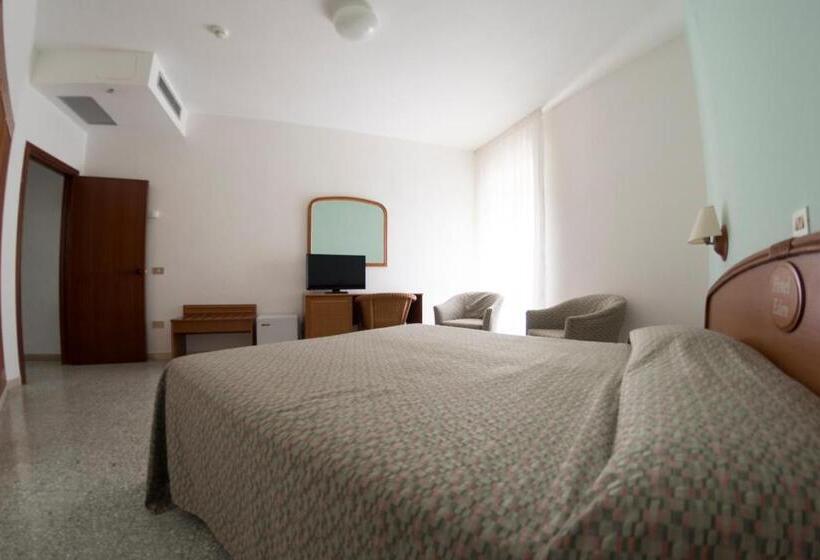 בית מלון כפרי Eden