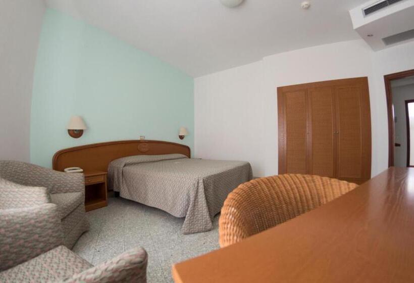 בית מלון כפרי Eden