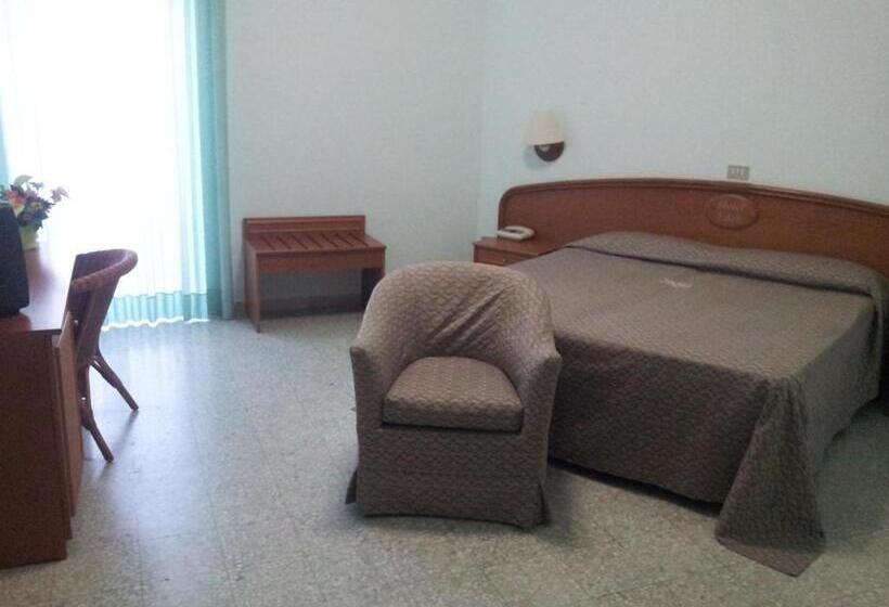 בית מלון כפרי Eden