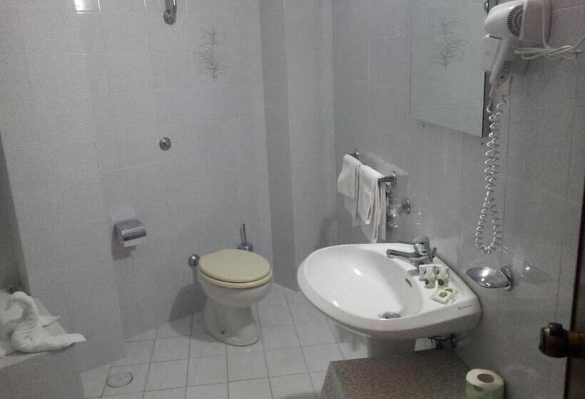 בית מלון כפרי Eden