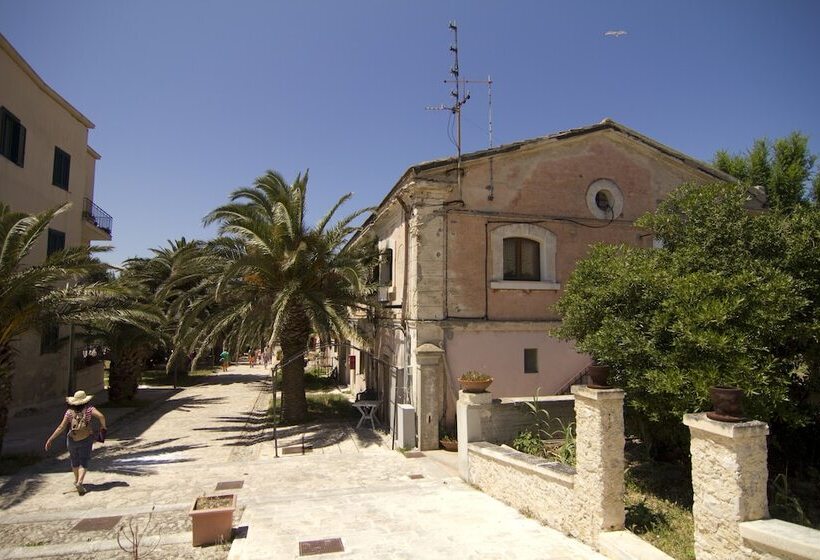 בית מלון כפרי Eden