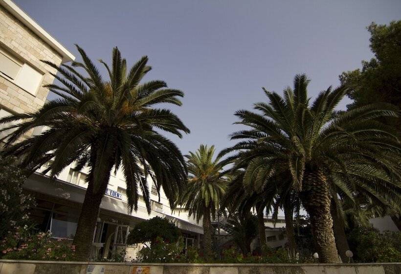 בית מלון כפרי Eden