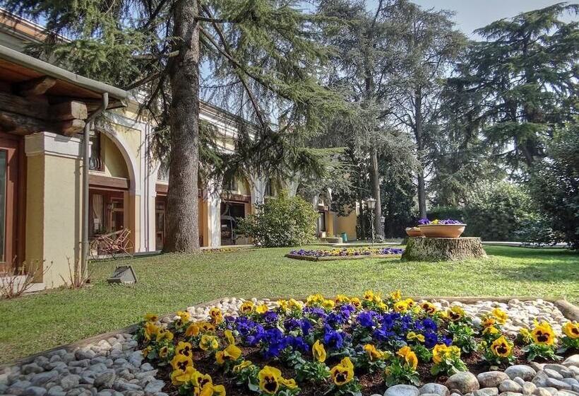 בית מלון כפרי El Rustego