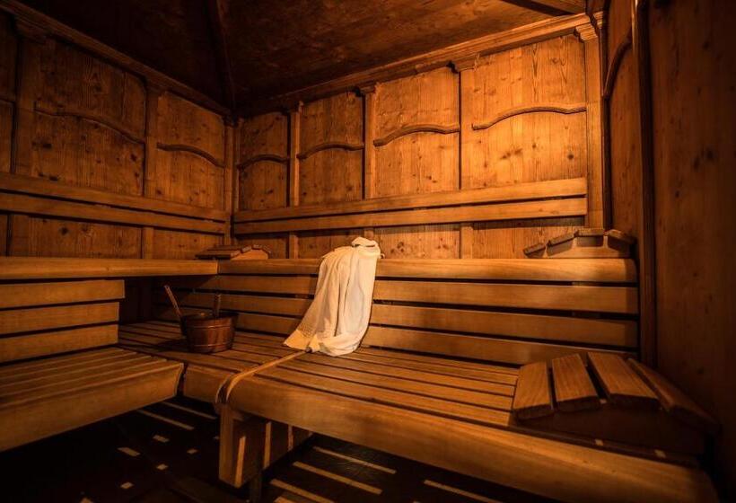 Отель Enzian Genziana