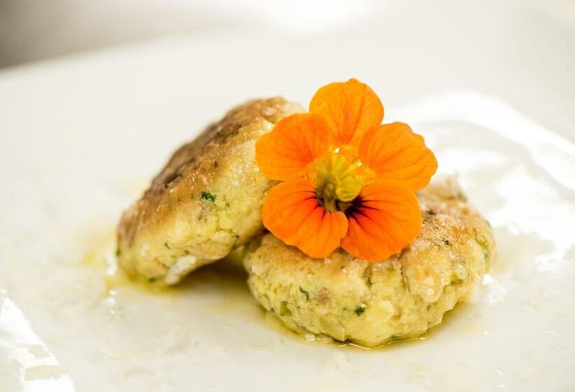 Отель Enzian Genziana