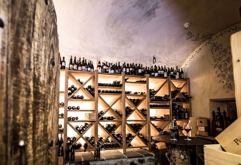 Отель Enzian Genziana