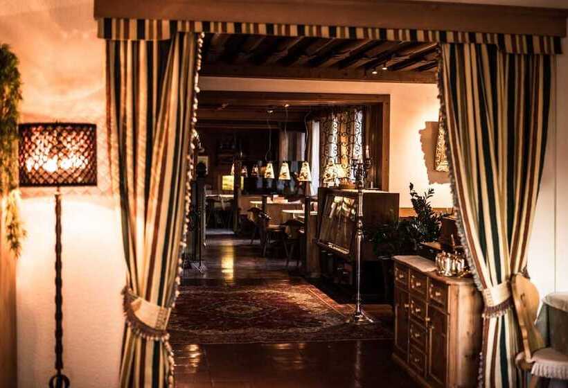 Отель Enzian Genziana