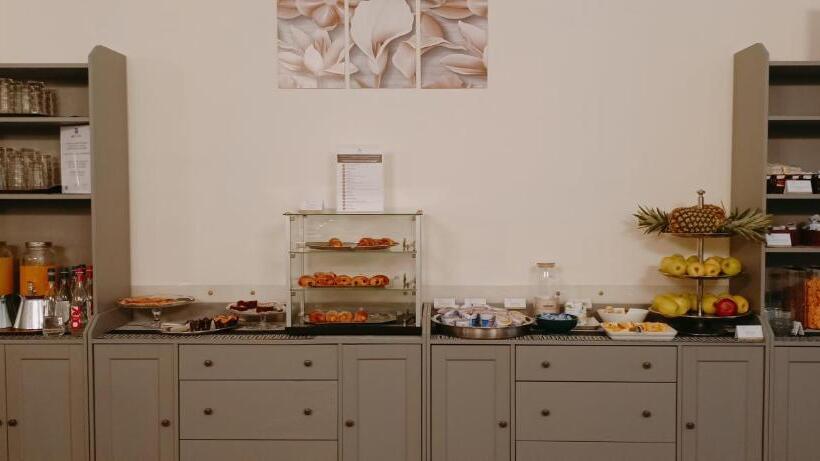 Ih Hotels Milano Eur   Trezzano Sul Naviglio