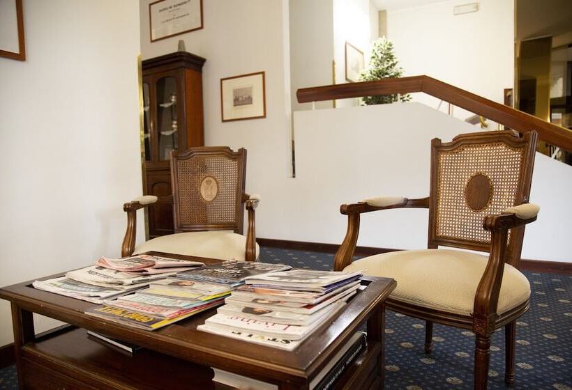 Ih Hotels Milano Eur   Trezzano Sul Naviglio