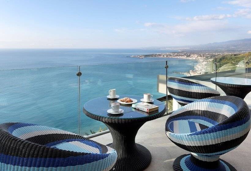 ホテル Eurostars Monte Tauro