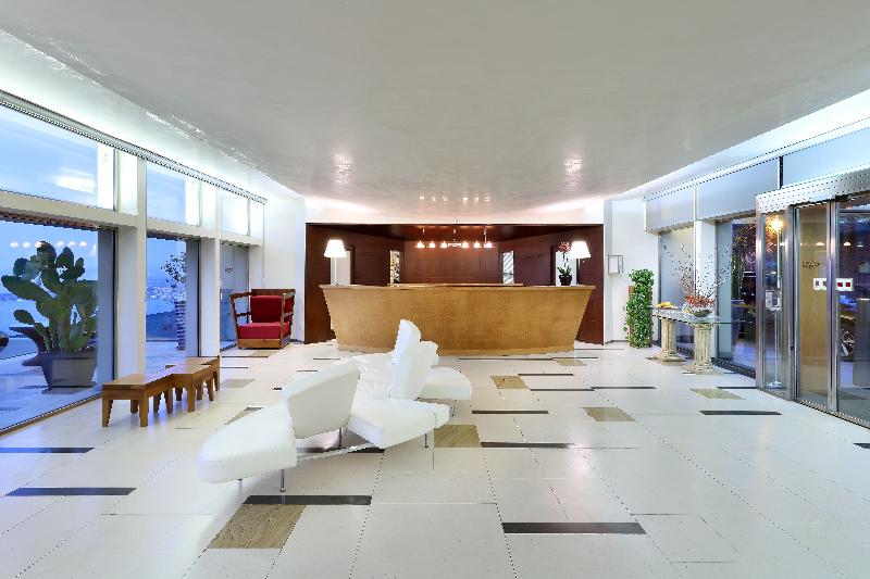 ホテル Eurostars Monte Tauro