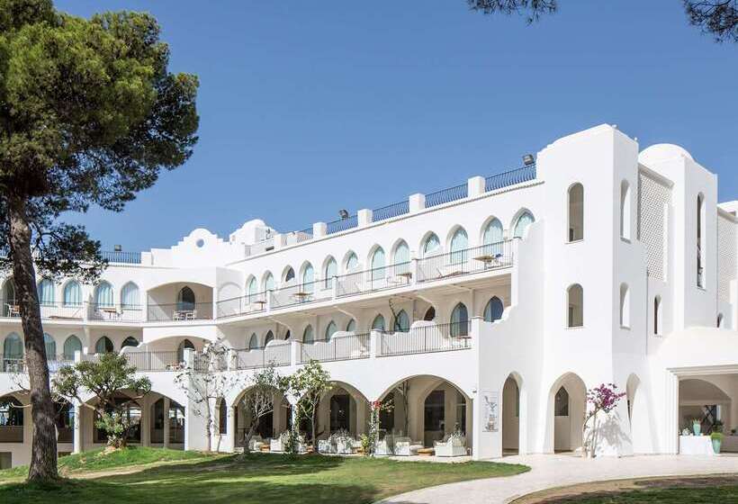 هتل Falkensteiner Resort Capo Boi