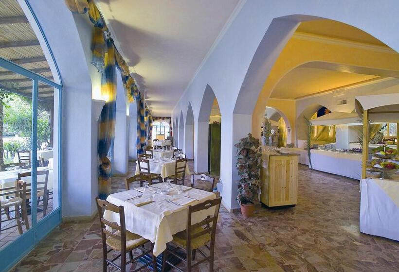 هتل Falkensteiner Resort Capo Boi