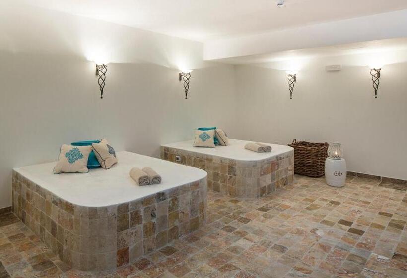 هتل Falkensteiner Resort Capo Boi