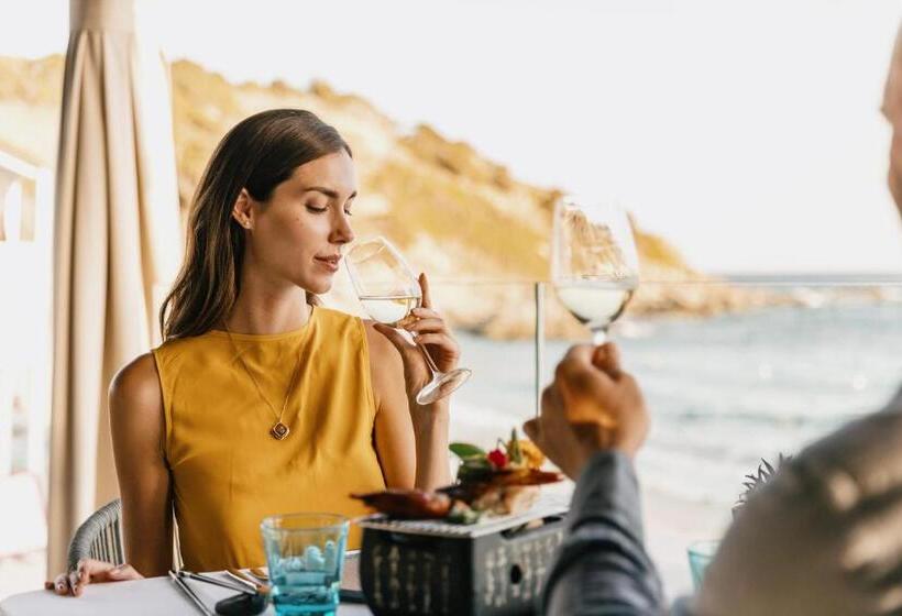 هتل Falkensteiner Resort Capo Boi