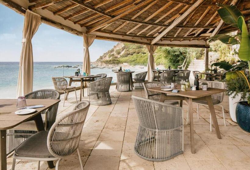 هتل Falkensteiner Resort Capo Boi