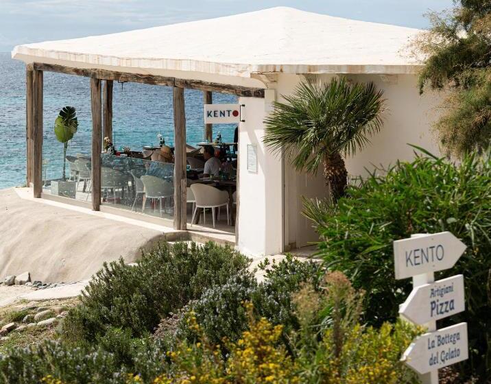 هتل Falkensteiner Resort Capo Boi