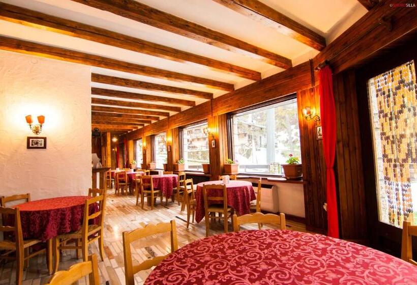 فندق Garnì Mille Pini