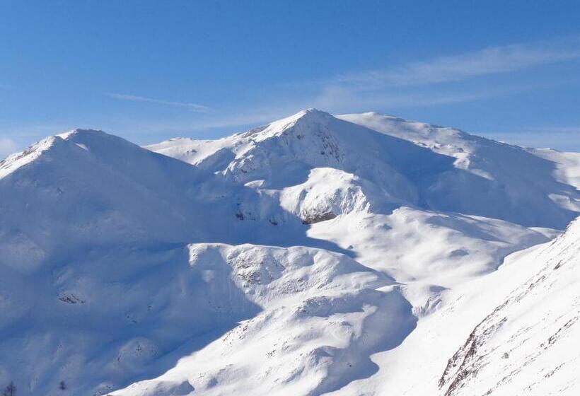 فندق Garnì Mille Pini