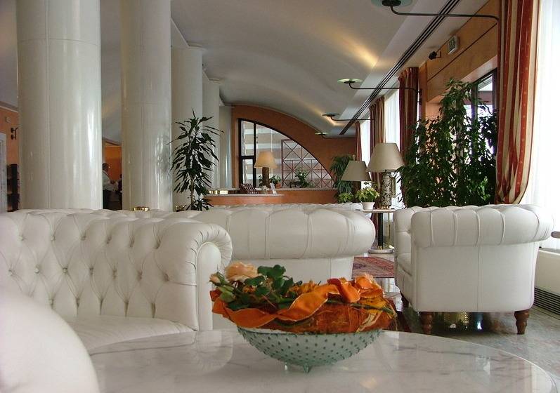 בית מלון כפרי Giberti & Spa