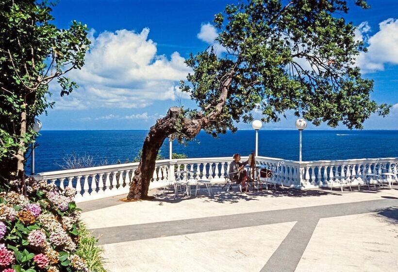 Grand Hotel Cocumella