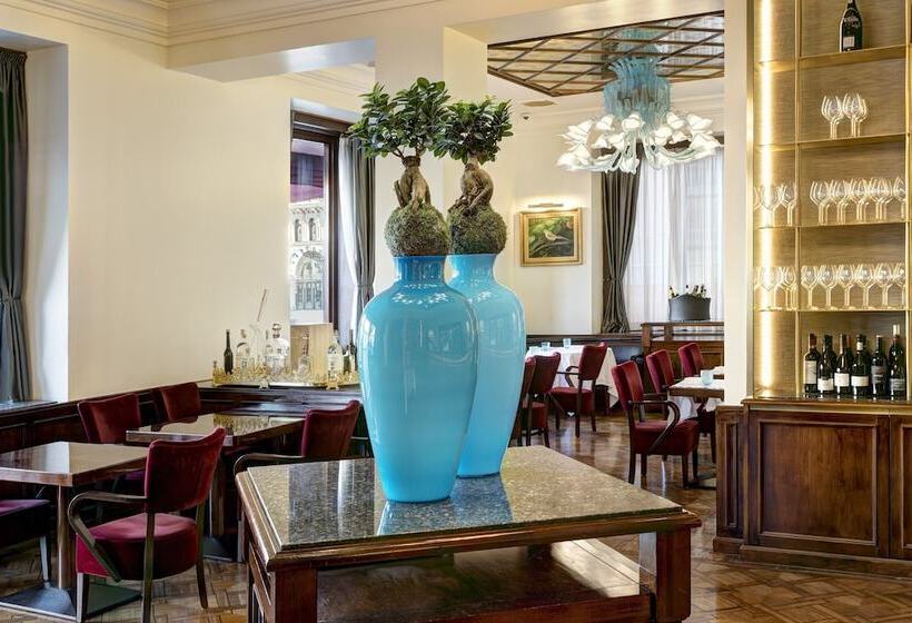 Grand Hotel Duchi D Aosta