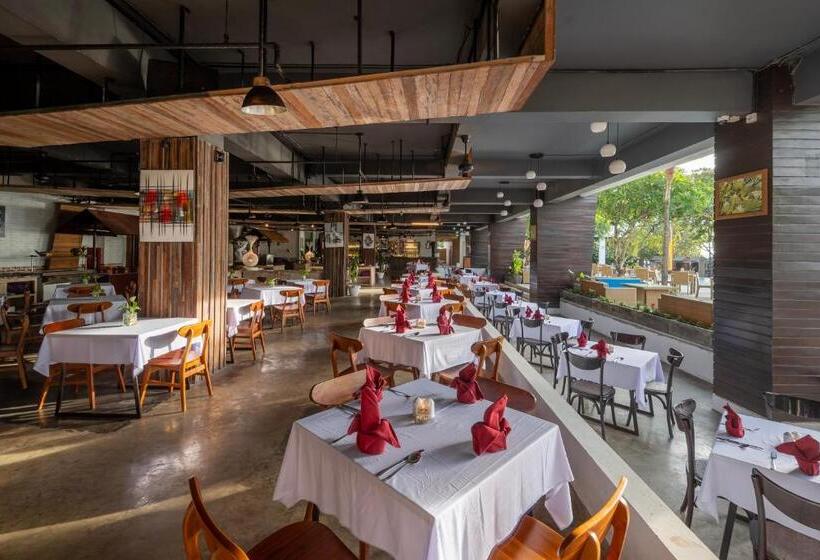 酒店 Truntum Kuta Formerly Grand Inna Kuta