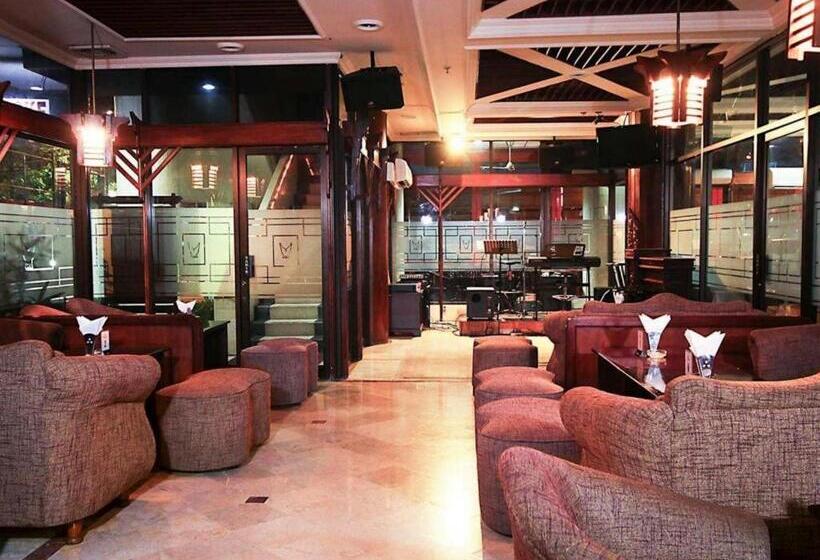 호텔 Grand Menteng