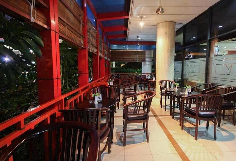 호텔 Grand Menteng