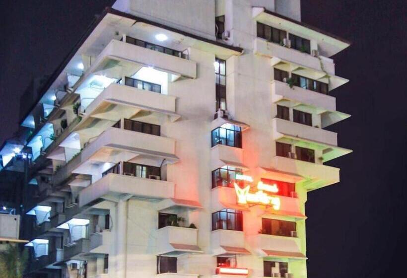 호텔 Grand Menteng