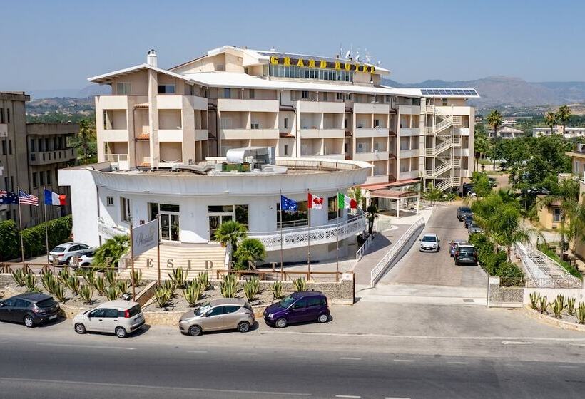 Grand Hotel President