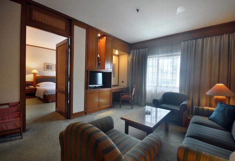 Отель Grand Sahid Jaya Cbd