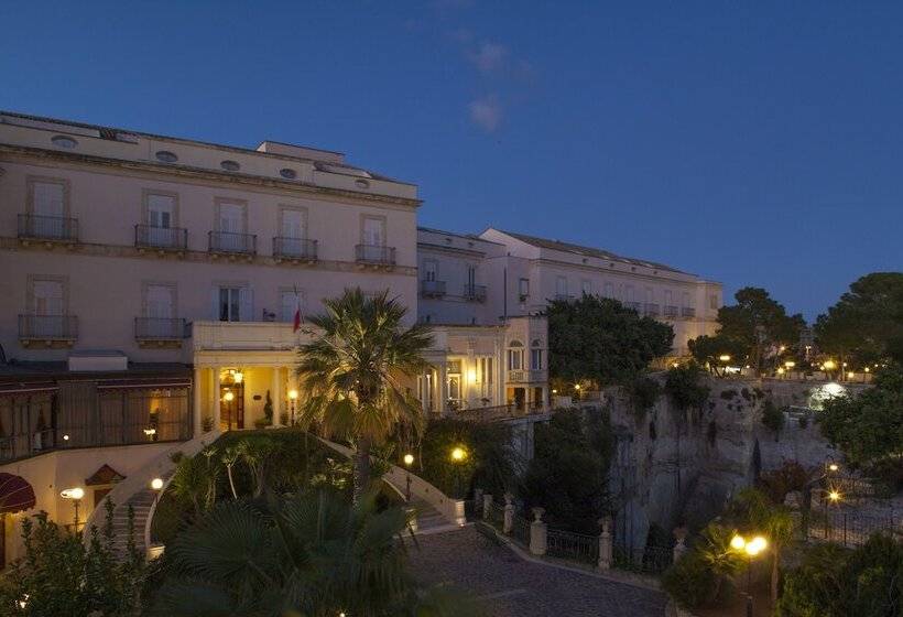 Grand Hotel Villa Politi