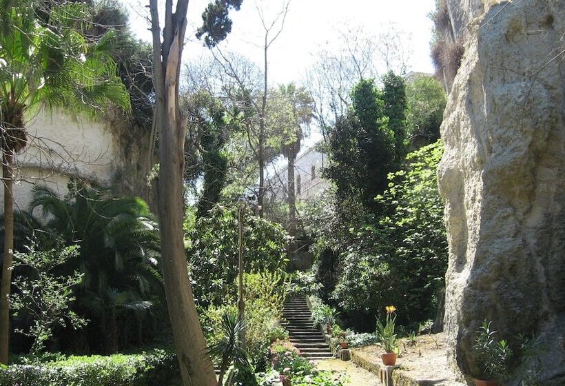 Grand Hotel Villa Politi