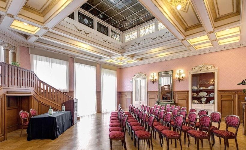 Grand Hotel Villa Politi