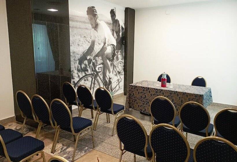 فندق Grazia Deledda